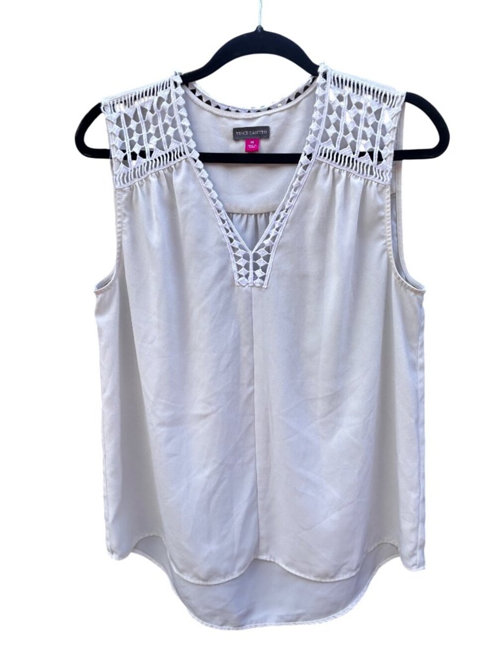 Vince Camuto White Sleeveless Top With Crochet Yoke Size Medium Blouse 1933